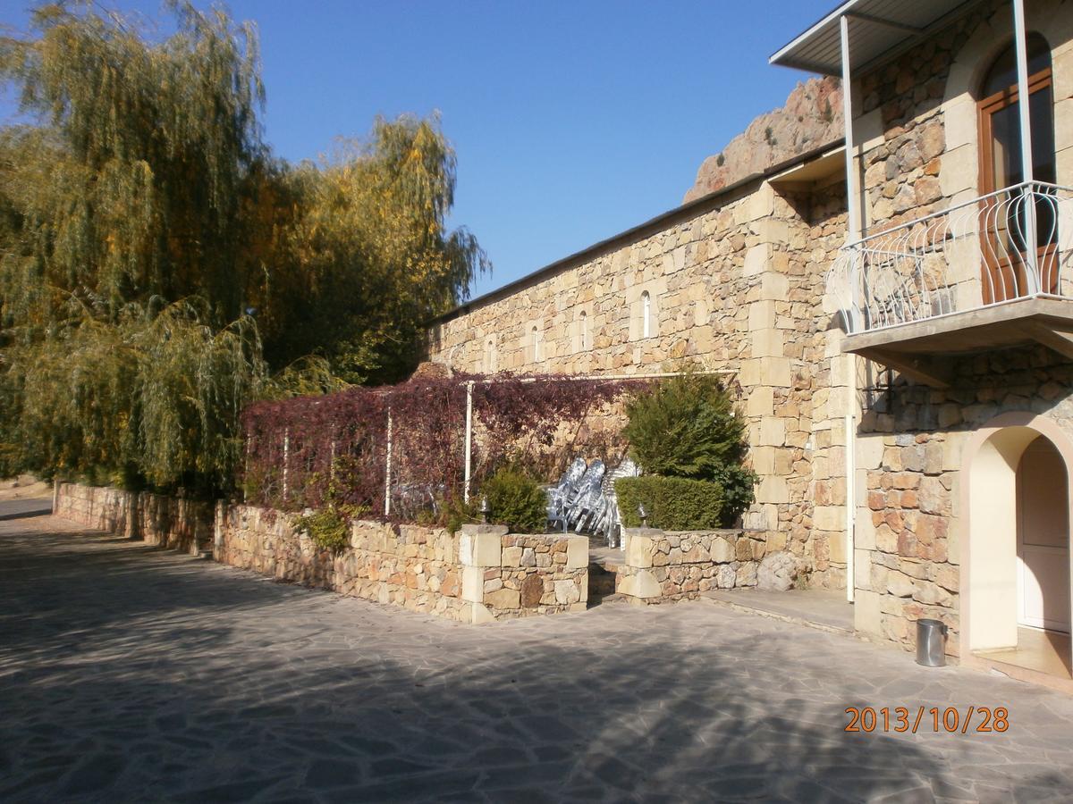 Noravank'S Hotel Areni Exterior foto
